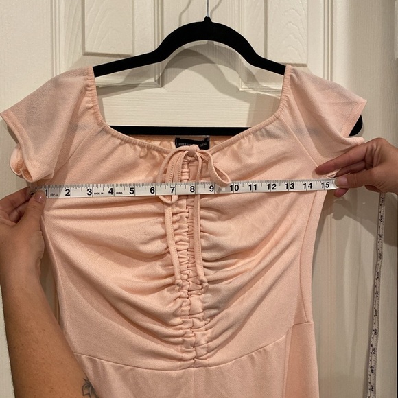 *New* Light Pink Jumpsuit from PrettyLittleThing with adjustable tie at front - Picture 7 of 8